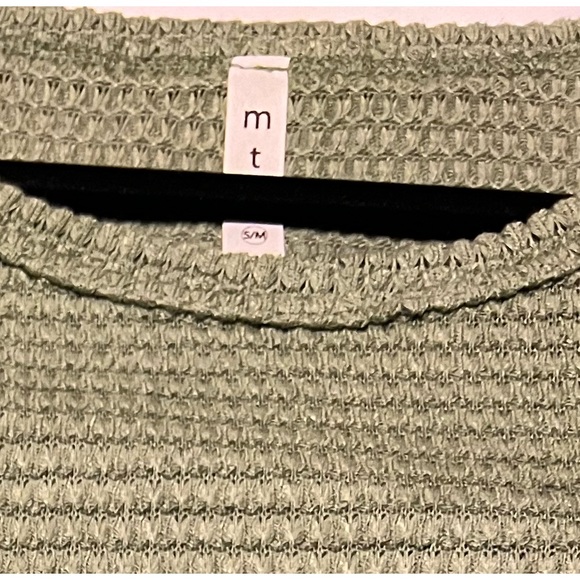 NWOT Melody Thomas Studio Long Sleeve Waffle Knit Top - Picture 7 of 9